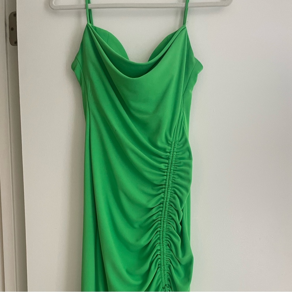 Bright Green Dress 💚